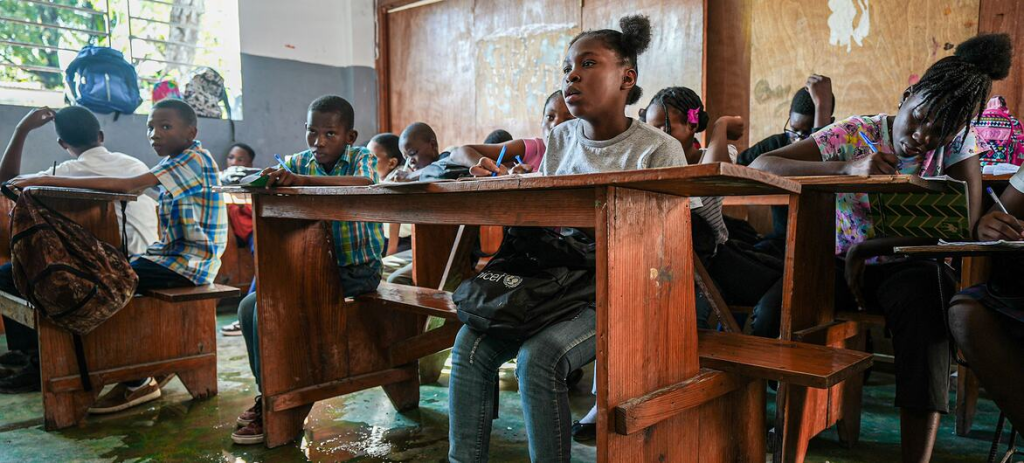 Powrót do szkoły na Haiti: „Madame, czy może pani powstrzymać to, co robią z nami gangi?”